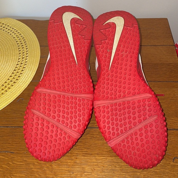 Nike sneakers, Size 9.5 - Picture 9 of 9